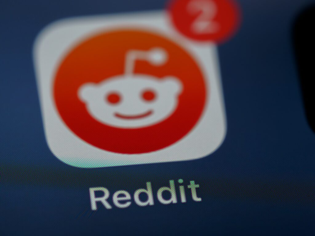 reddit on smartphone